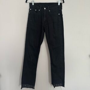 Straight Leg Black Levi’s